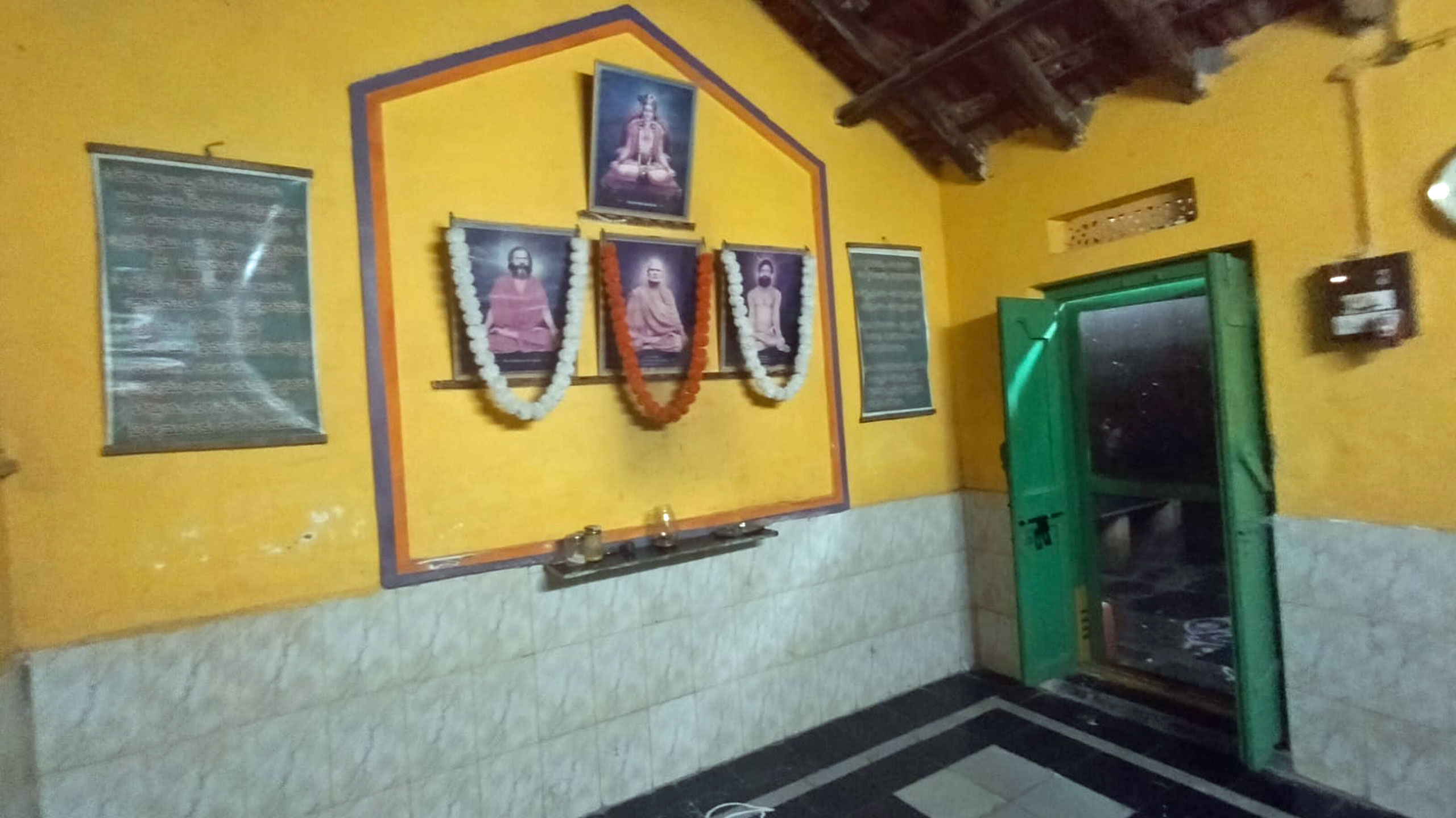 First Japam room as we enter Dhyana Kuteeram